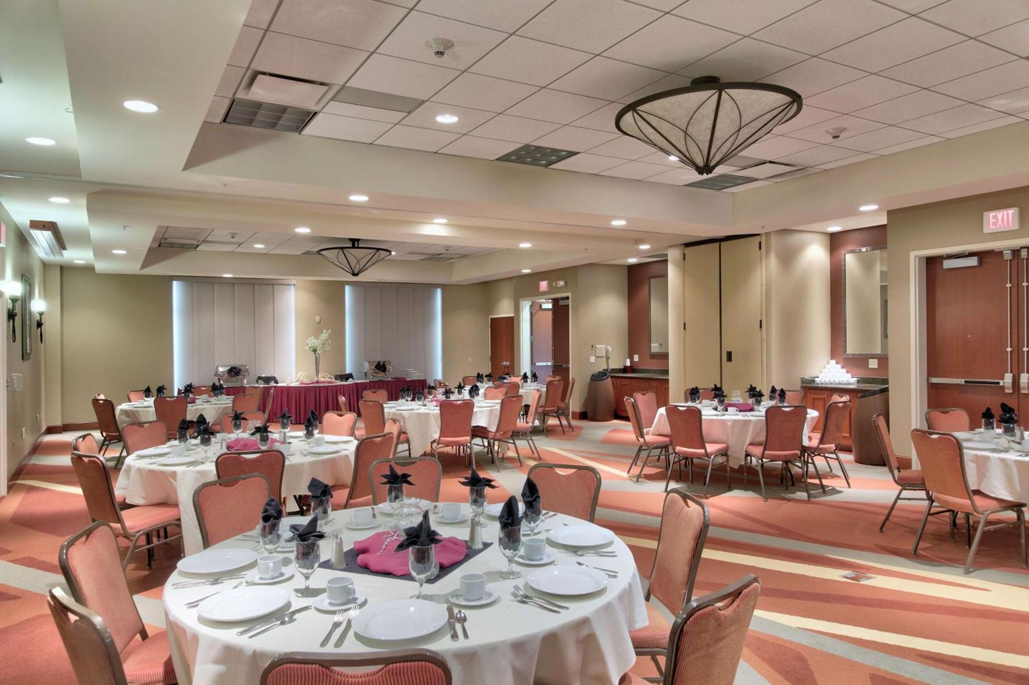 Hilton Garden Inn Ларами Экстерьер фото