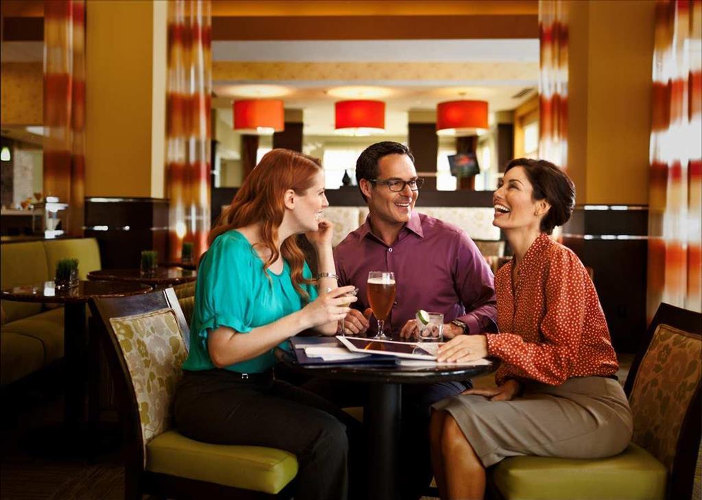 Hilton Garden Inn Ларами Ресторан фото