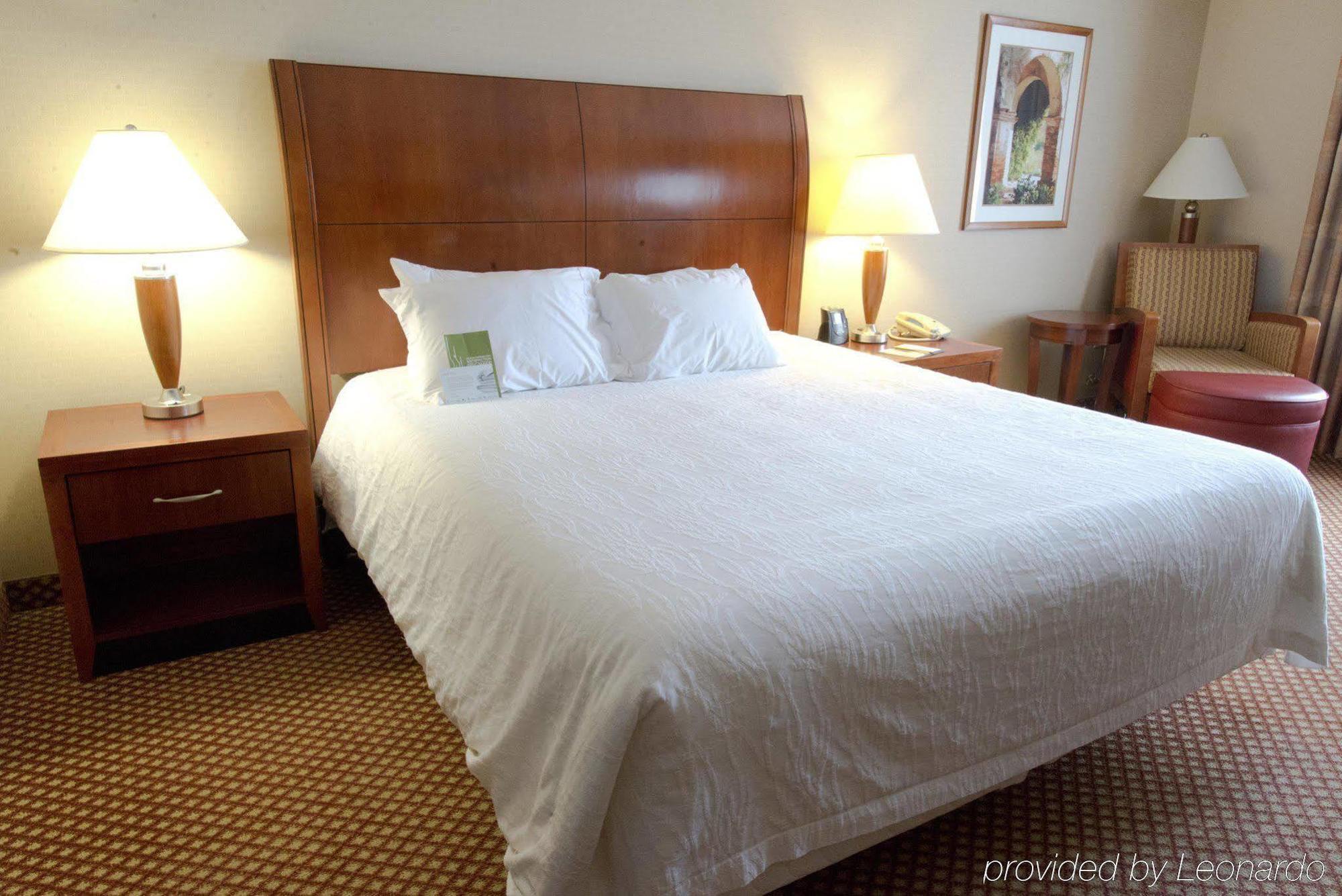 Hilton Garden Inn Ларами Экстерьер фото