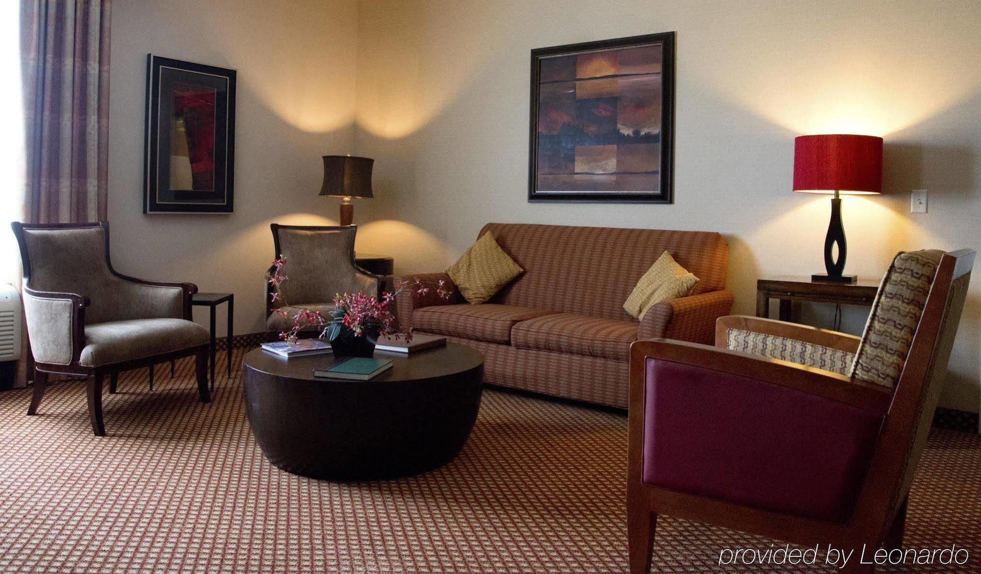 Hilton Garden Inn Ларами Экстерьер фото