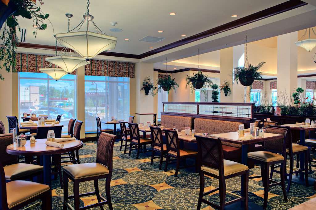 Hilton Garden Inn Ларами Ресторан фото