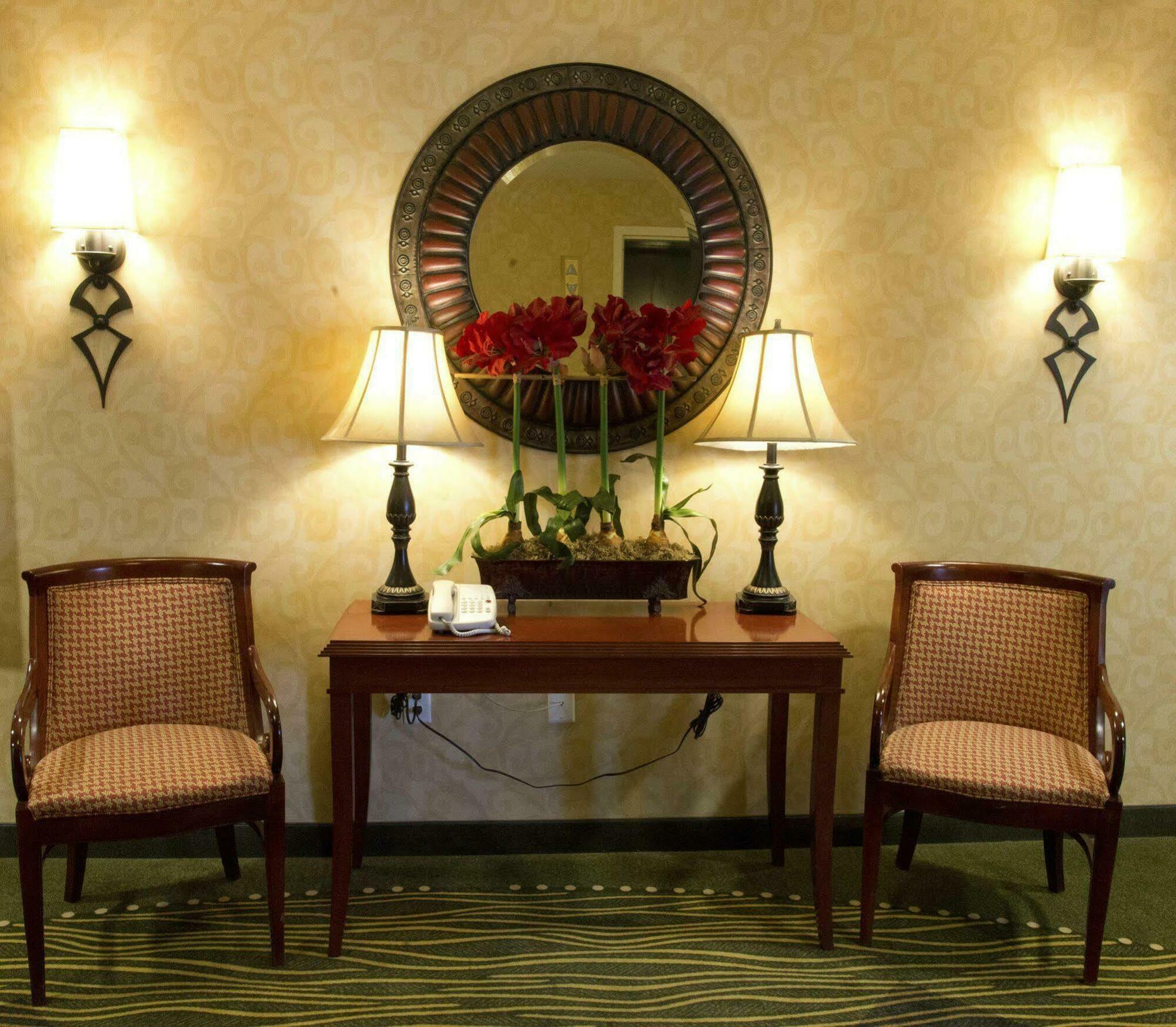 Hilton Garden Inn Ларами Экстерьер фото