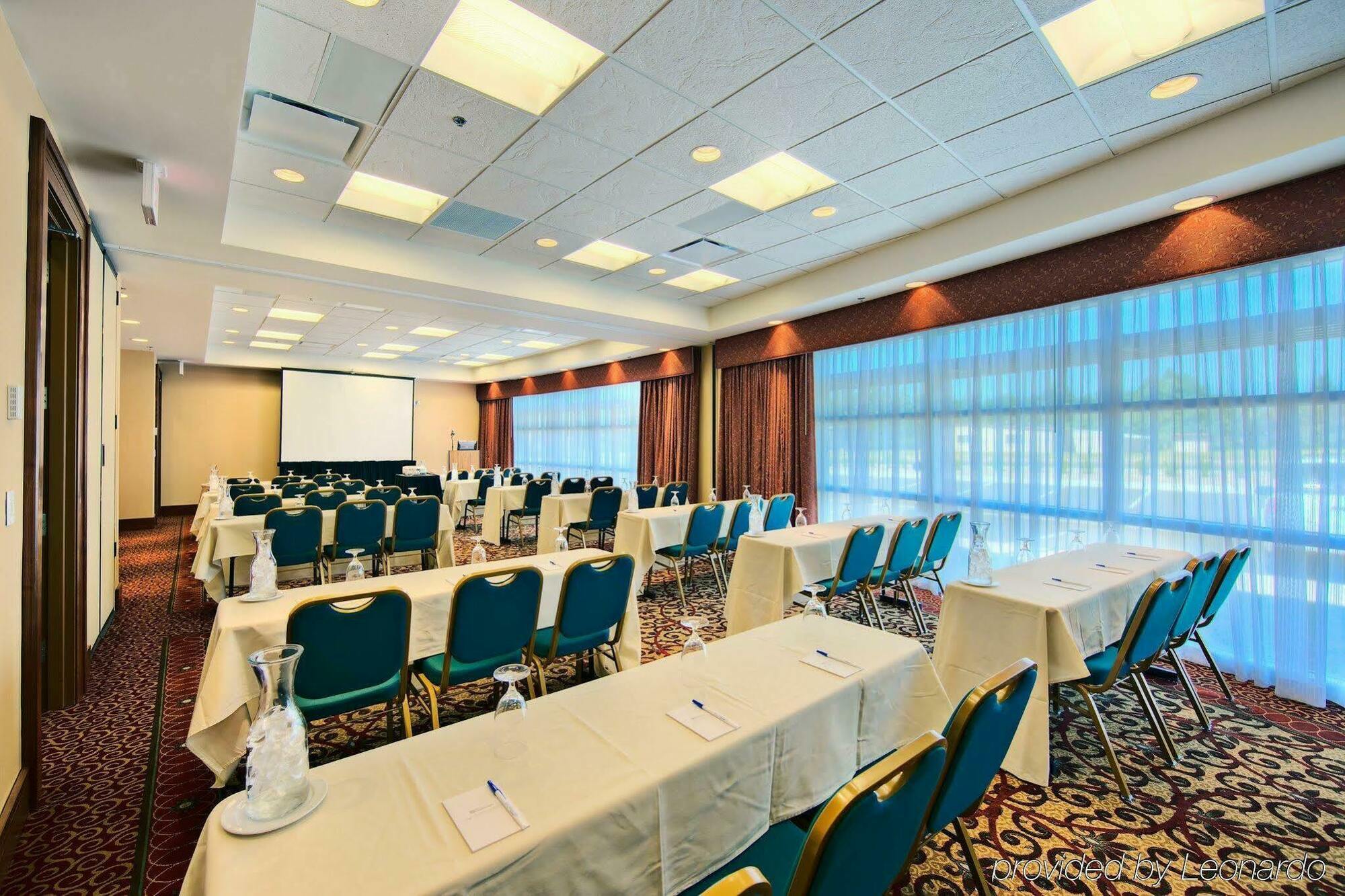 Hilton Garden Inn Ларами Экстерьер фото